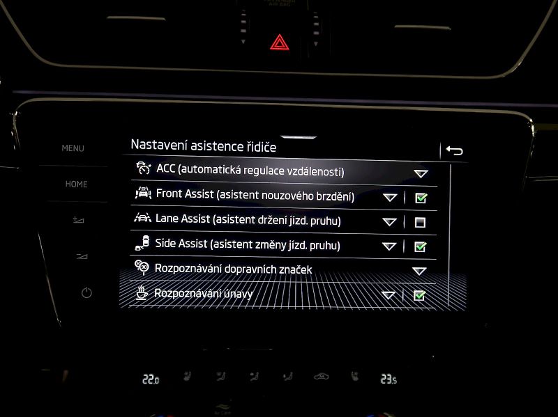 Škoda Superb (2024) LAURIN&KLEMENT 2.0TDI 147KW 4x - fotka 28 z 43