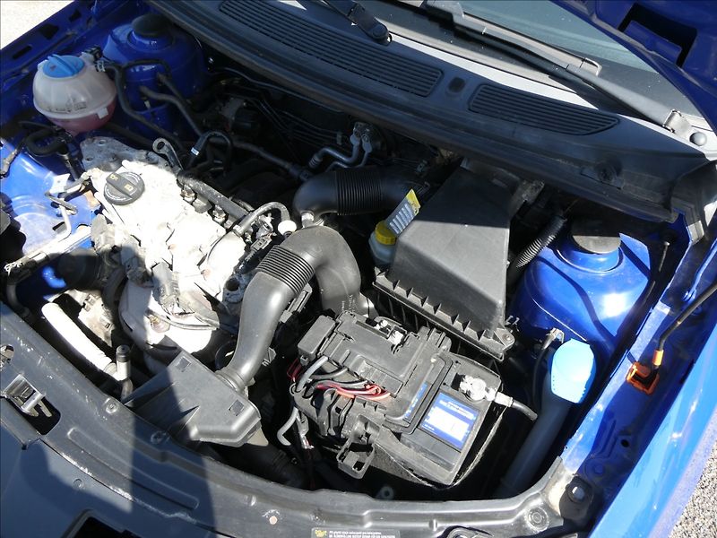 Škoda Fabia 1,2 HTP klimatizace - fotka 25 z 28