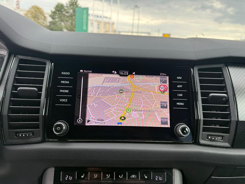 Škoda Kodiaq Sportline 2.0 TDI 147kw DSG 4x - fotka 15 z 23