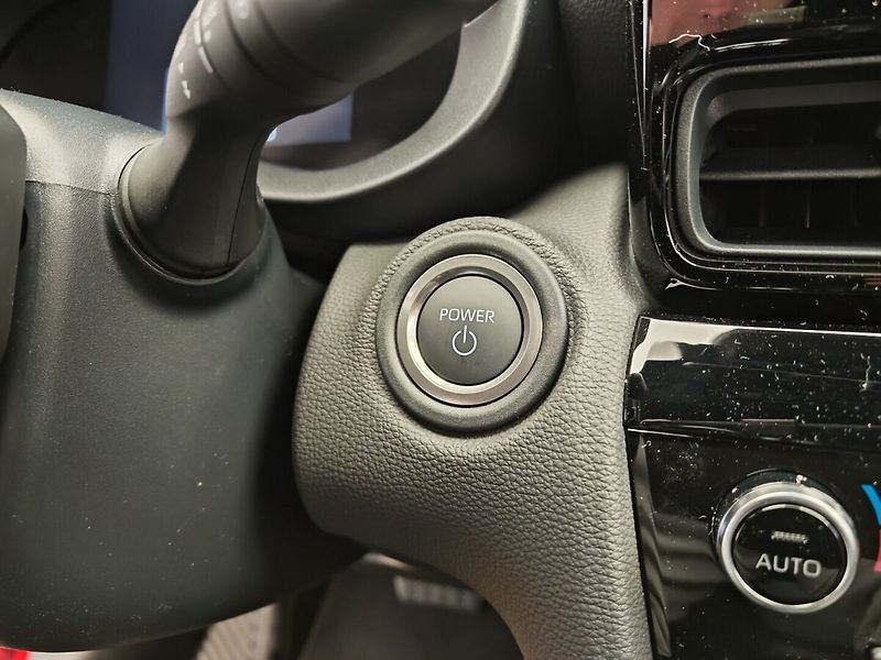 Toyota Yaris Cross 1.5 Hybrid 4x4 Style - fotka 31 z 41