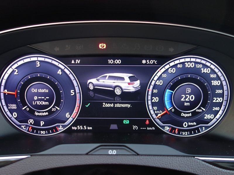 Volkswagen Passat (2015) 2.0TDI 110kW DSG HIGHLINE - fotka 16 z 49