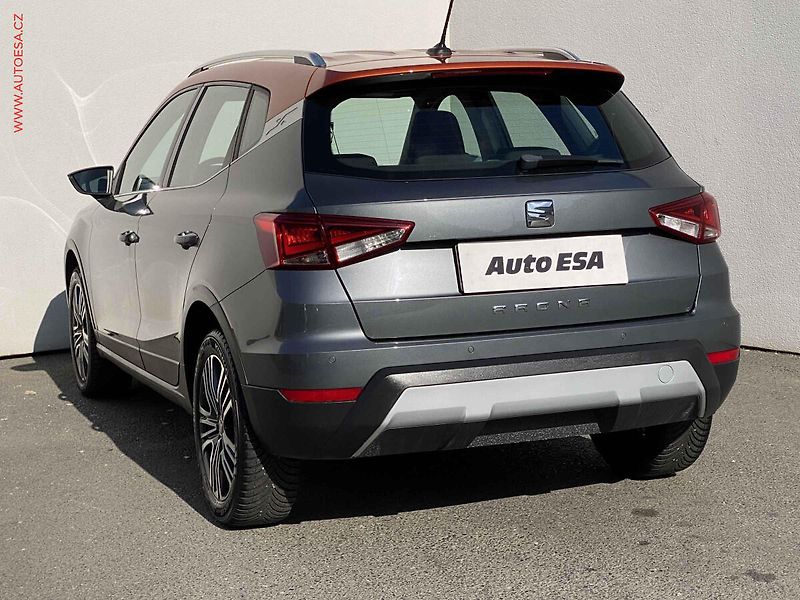 Seat Arona (2018) 1.0 TSi, Xcellence, DSG, navi - fotka 6 z 19
