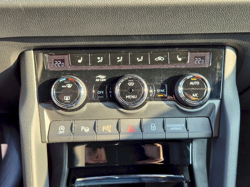 Škoda Karoq (2025) Sportline 1.5TSi 110kW 6°manuá - fotka 20 z 30