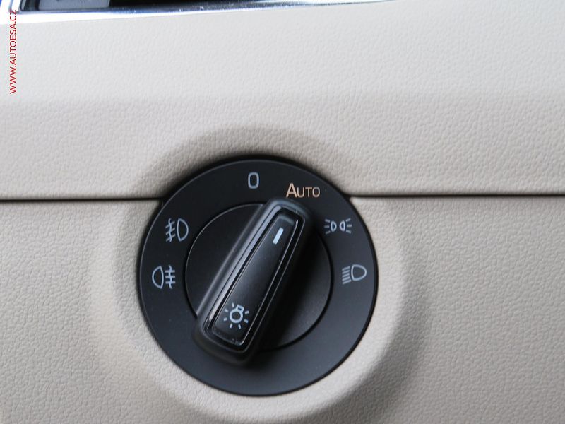 Škoda Octavia (2013) 2.0TDi, Bixen, navi, kamera - fotka 13 z 36