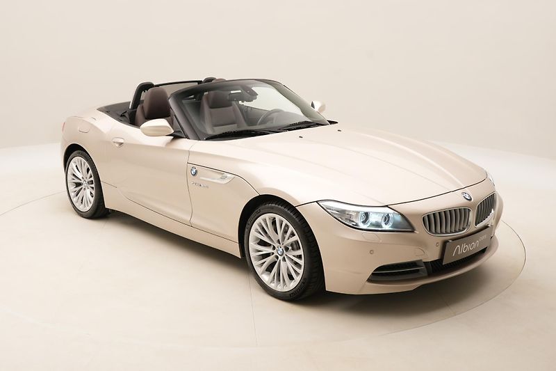BMW Z4 sDrive 35i N54 AUT CZ 1. maj - fotka 16 z 56