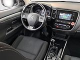 Mitsubishi Outlander (2017) 2.0, Tempomat, Park. senzory - náhled 7