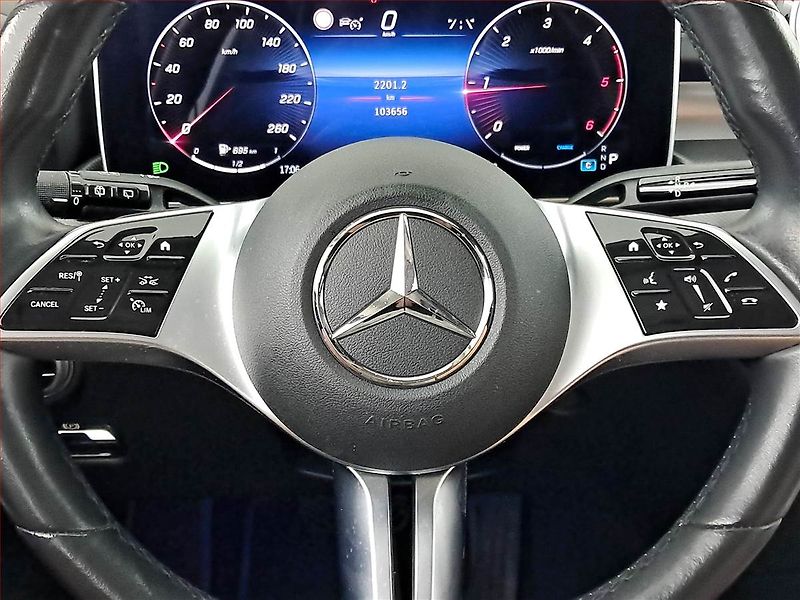 Mercedes-Benz Třídy C (2022) C 220 d 4MATIC - fotka 17 z 24