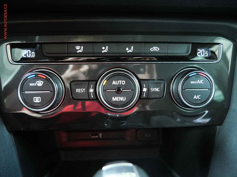 Volkswagen Tiguan (2019) 2.0TSi 4x4, Highline, DSG - fotka 19 z 21