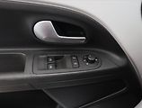 Volkswagen up! (2022) 1.0, Tempomat, Park. senzory - náhled 19