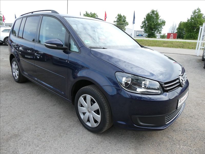Volkswagen Touran 2,0 TDi 103kW Comfort,2x kola - fotka 1 z 47