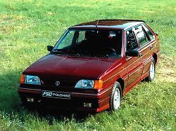 FSO Polonez se vyráběl mezi lezy 1978 až 2002