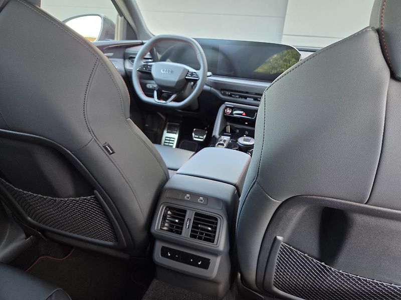 Audi Q5 TDi Q S-Line Vzduch Pano MAX!! - fotka 10 z 57