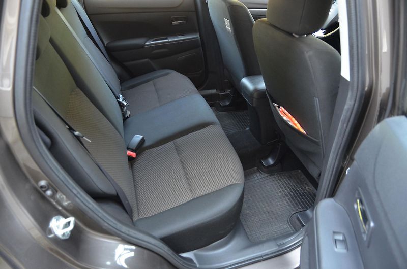 Mitsubishi ASX (2018) 1.6 MIVEC 86kW / ČR / TAŽNÉ - fotka 12 z 30