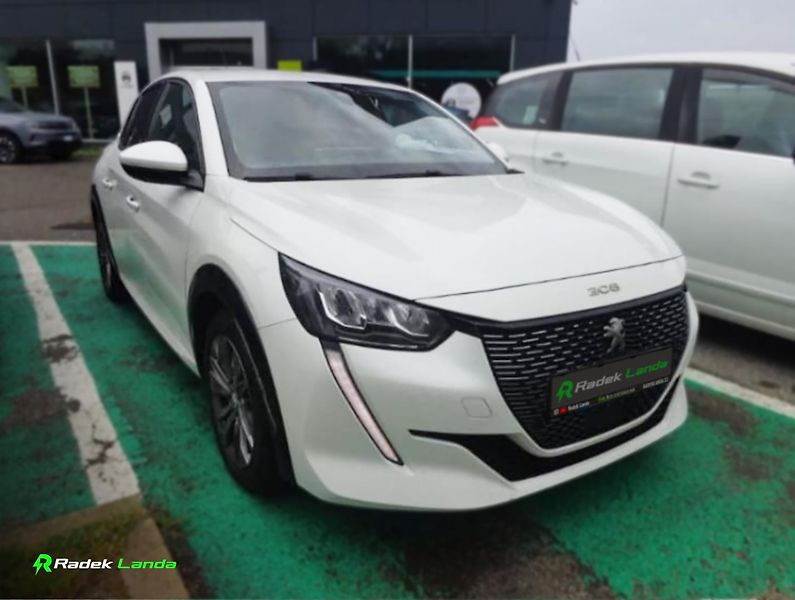 Peugeot 208 (2021) Allure Pack | DC 100 kW - fotka 1 z 7