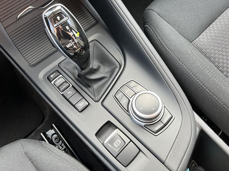 BMW X1 20d x-Drive Led HK  - fotka 18 z 25