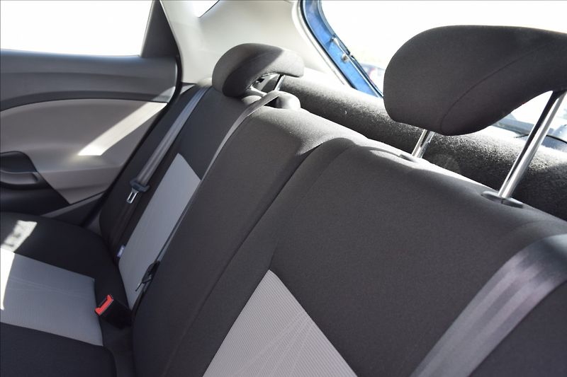 Seat Ibiza 1,6 TDI 77KW PO SERVISE 2X KOL - fotka 16 z 34