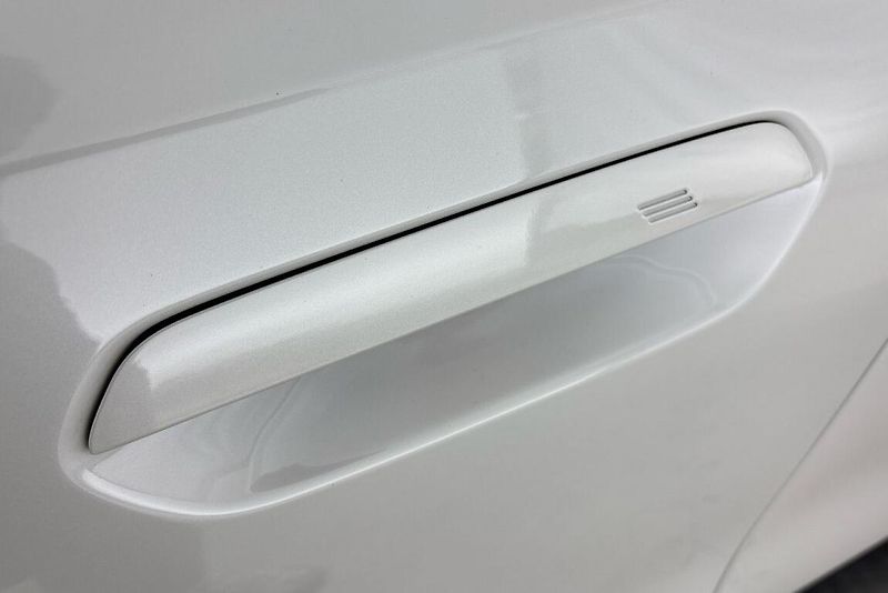 BMW Řada 5 540d xDrive Touring - fotka 24 z 25