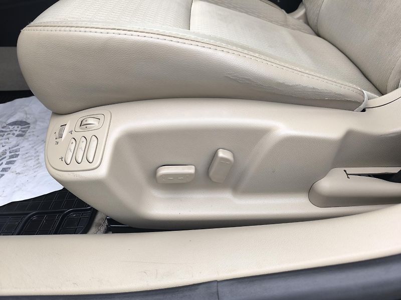 Renault Latitude (2011) 2.0 dCi 1MAJITEL,NOVÉ ČR - fotka 18 z 32