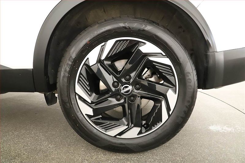 Nissan Qashqai (2025) 1.3 DIG-T MHEV, N - Connecta - fotka 17 z 17