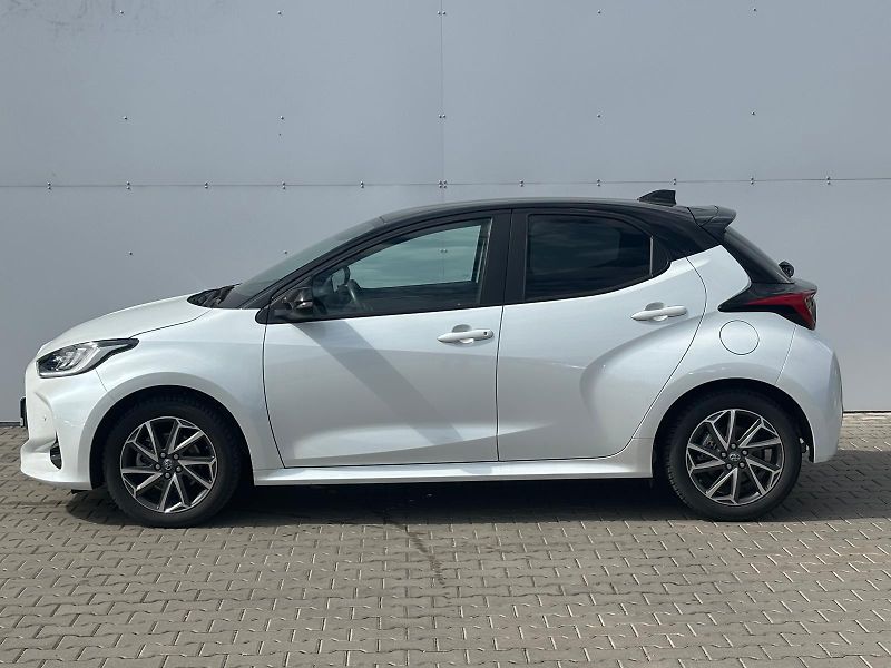 Toyota Yaris 1.5 HSD e-CVT Selection Style - fotka 3 z 28