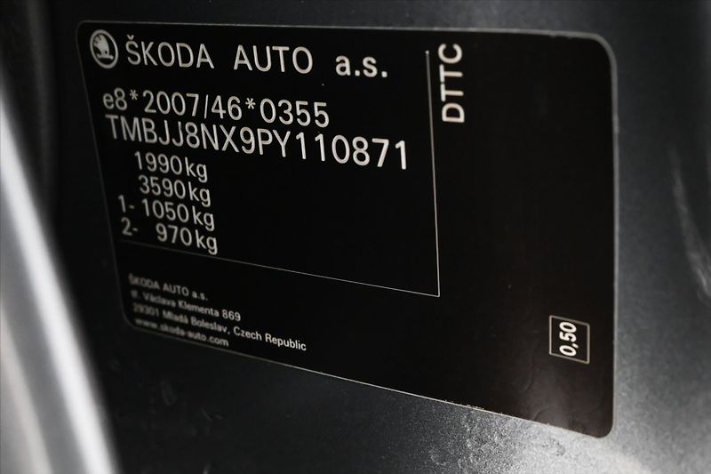 Škoda Octavia 2,0 TDI 110kW DSG Style Záruka - fotka 12 z 33