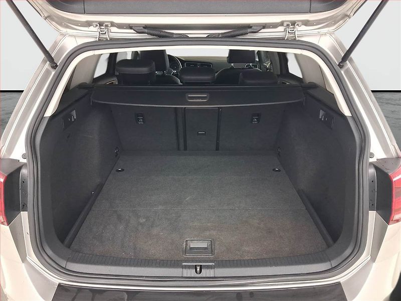 Volkswagen Golf (2014) Highline 1.6 TDI, Navi - fotka 13 z 15