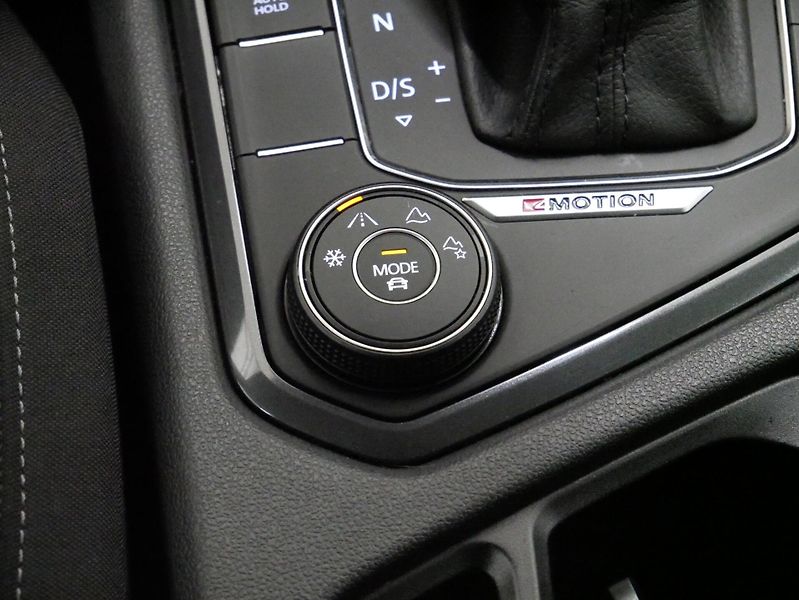 Volkswagen Tiguan Allspace - fotka 26 z 35