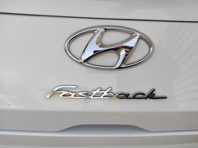 Hyundai i30 1,5T-GDi mHev,48V,AT,Fastback - fotka 34 z 42