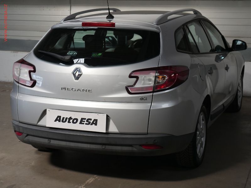 Renault Mégane (2010) 1.9 dCi, Navi, AC - fotka 6 z 18