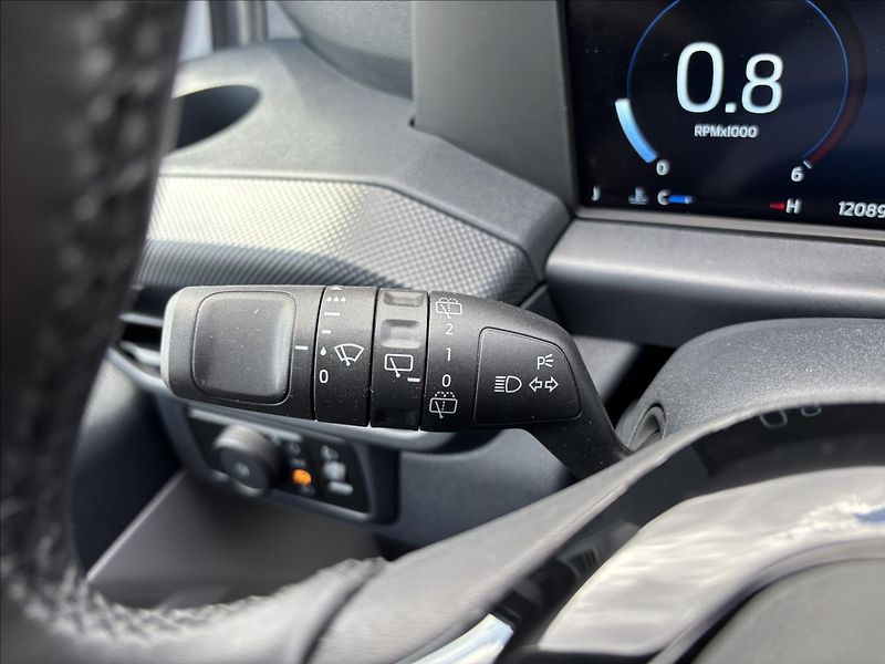 Ford Transit Custom 2,0 EcoBlue 100kW Trend L2 - fotka 29 z 43