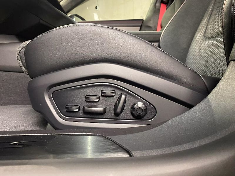 Porsche Taycan GTS PASM 360 HD-Matrix Pano - fotka 12 z 22