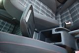 Volkswagen Golf 2,0 GTI 6 PO SERVISE AUTOMAT - náhled 42