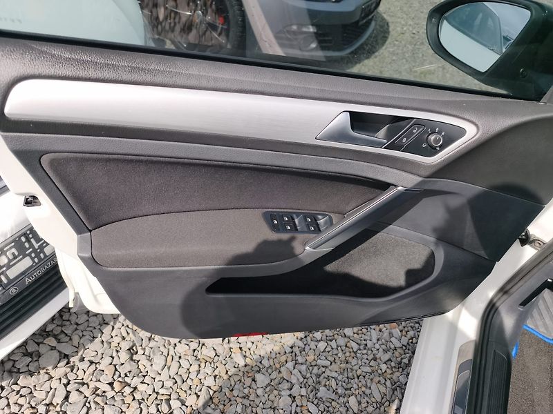 Volkswagen Golf (2014) - fotka 5 z 42