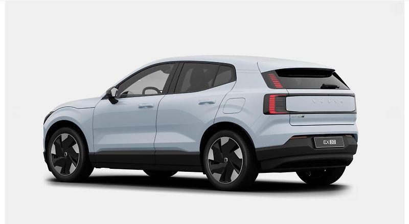 Volvo EX30 (2026) EX30 P8 AWD electric PLUS - fotka 3 z 10