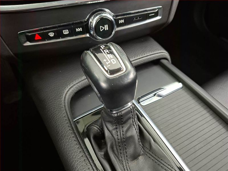 Volvo V90 (2017) Cross Country - fotka 13 z 23