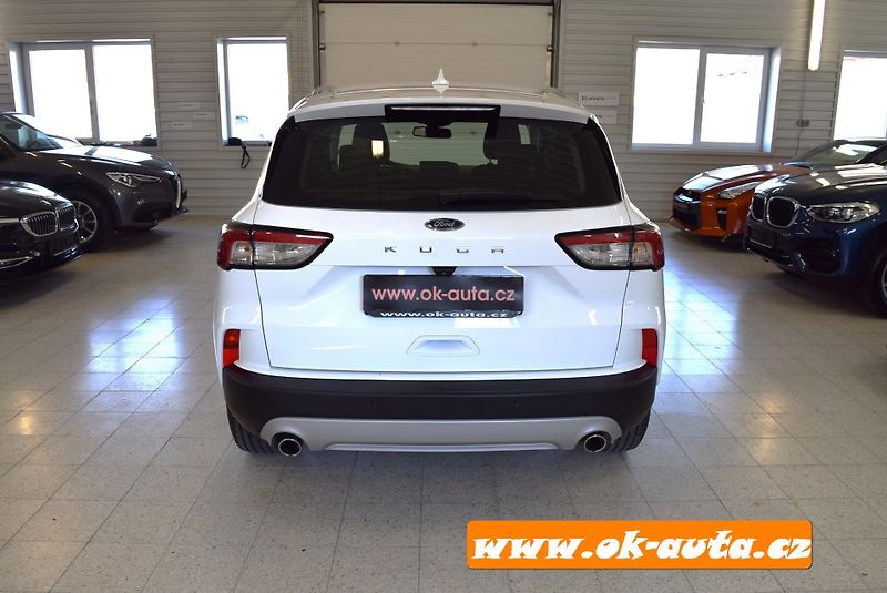 Ford Kuga 1.5 EBLUE TITANIUM 56 000 KM - fotka 7 z 57
