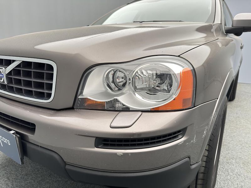 Volvo XC90 D5 AWD SUMMUM AUT CZ  - fotka 18 z 41
