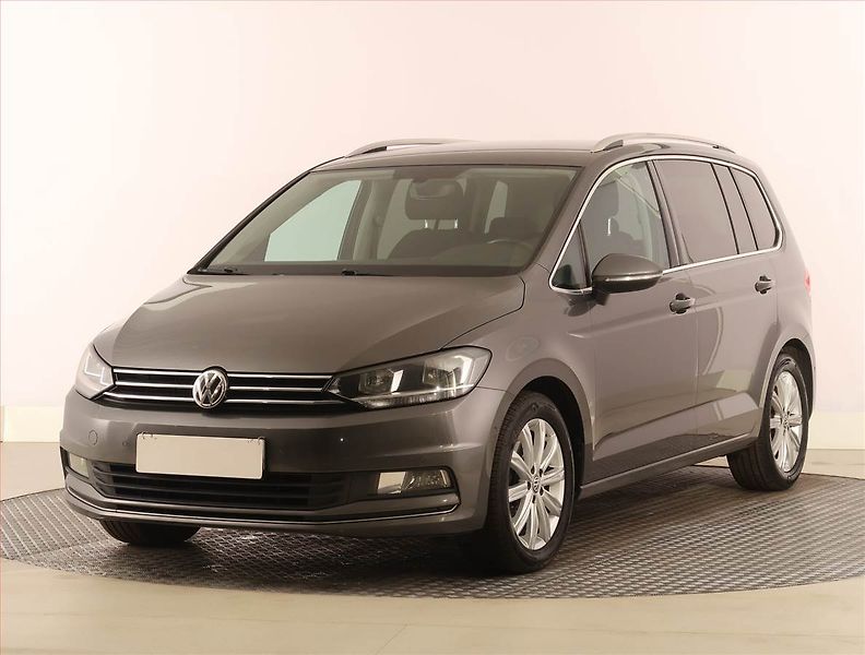 Volkswagen Touran (2016) Highline 1.6 TDI, Navi - fotka 2 z 19