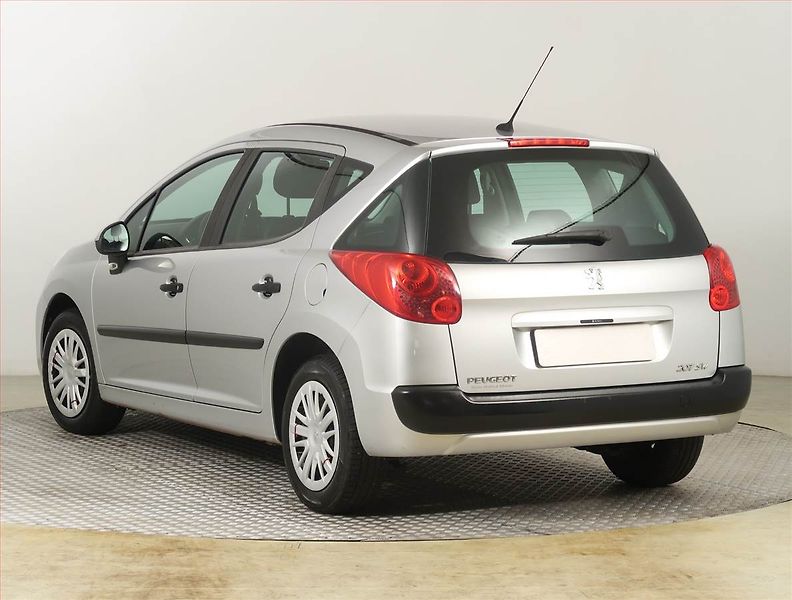 Peugeot 207 (2011) 1.4, po STK, levný provoz - fotka 4 z 15
