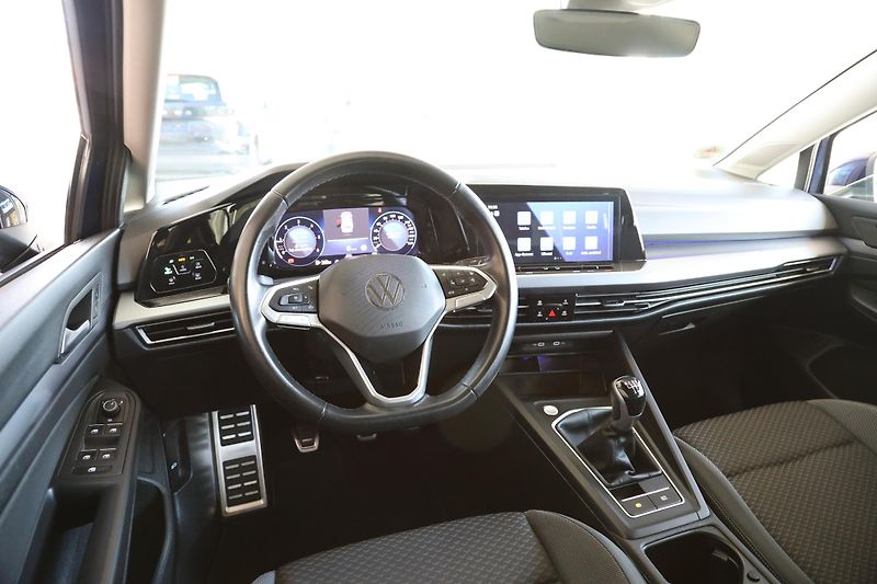 Volkswagen Golf Variant (2023) 2.0TDI LED Navi Tažné Display - fotka 28 z 39