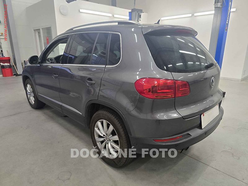 Volkswagen Tiguan (2012) 1.4tsi - fotka 2 z 3