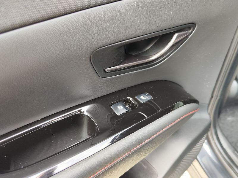 Hyundai Tucson 1.6 T-GDi/132kW N-Line MHEV - fotka 15 z 42