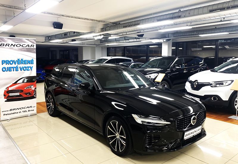 Volvo V60 RECHARGE T6, AWD PLUS DARK ČR - fotografie inzerátu