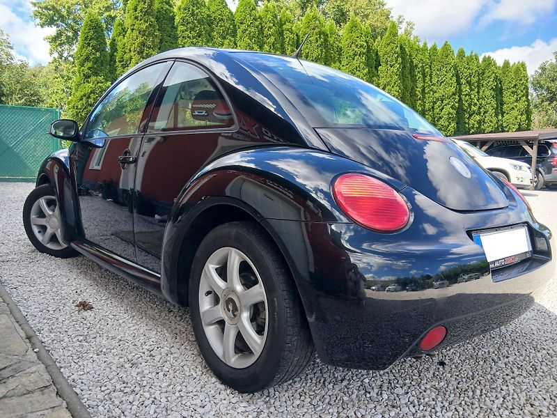 Volkswagen New Beetle 1.6i KLIMA NEHAVAROVANÉ - fotka 5 z 31