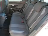 Peugeot 3008 (2018) 1.6 HDi, 1.maj,ČR, Active - náhled 10