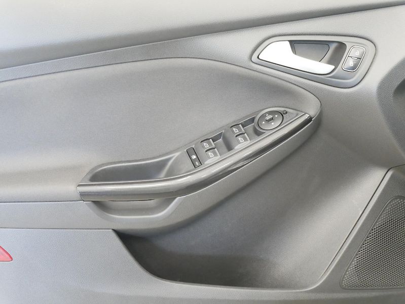 Ford Focus - fotka 12 z 24