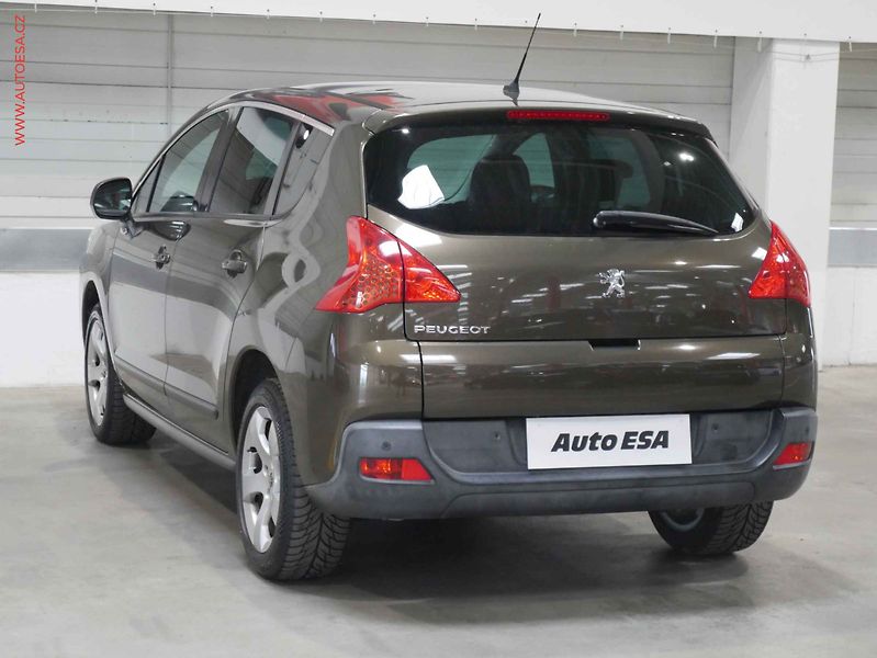 Peugeot 3008 (2010) 1.6VTi, Panor, AC - fotka 4 z 18