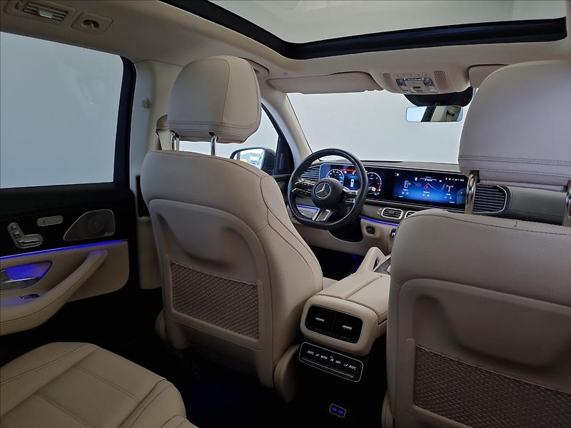 Mercedes-Benz GLS 450 d 4MATIC AMG Line - fotka 21 z 23