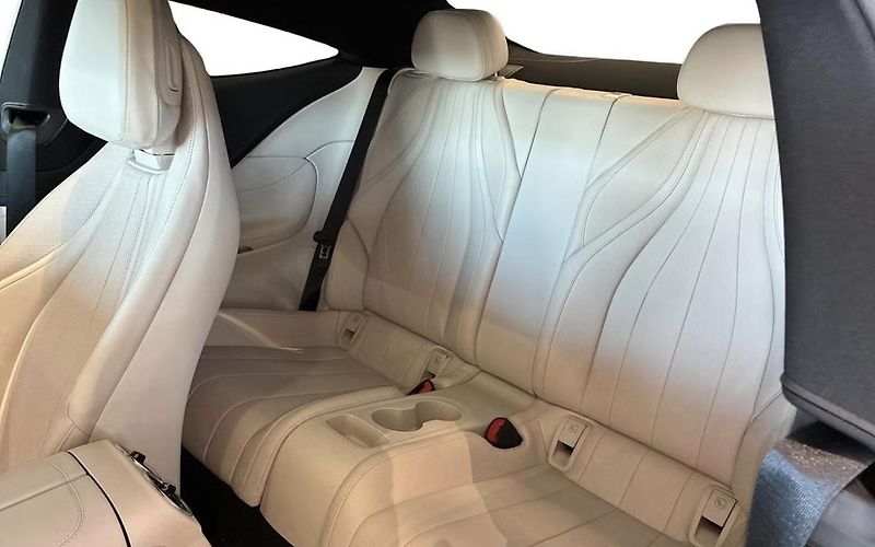 Mercedes-Benz CLE 300 4M AMG 360k Tažné Panorama - fotka 9 z 11