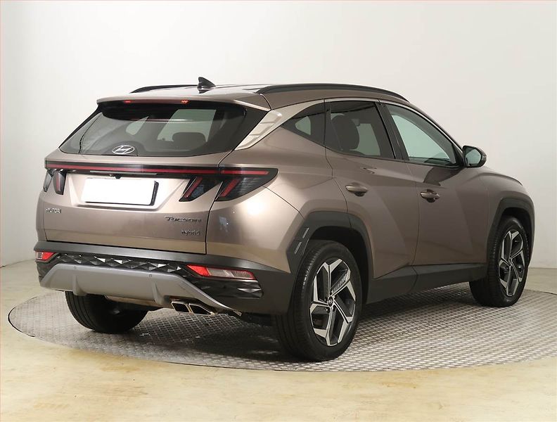 Hyundai Tucson (2021) 1.6 T-GDI HEV - fotka 5 z 23